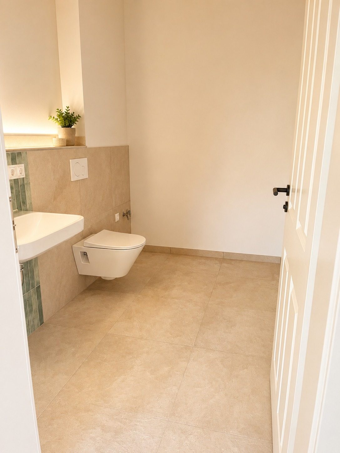 Geräumiges WC mit Tageslicht (Wohnung 6)